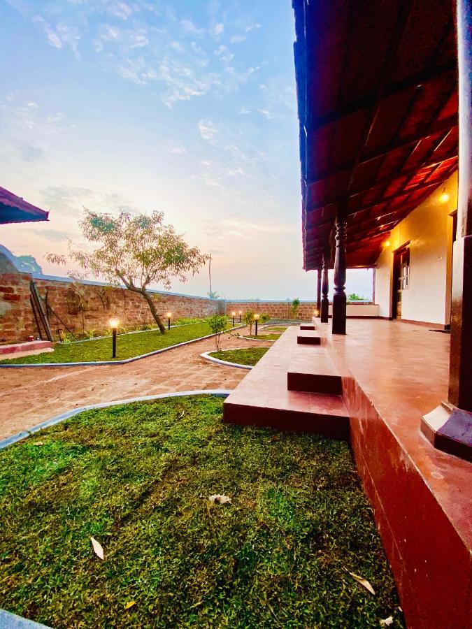 Blue Heron Resorts Guruvāyūr 외부 사진